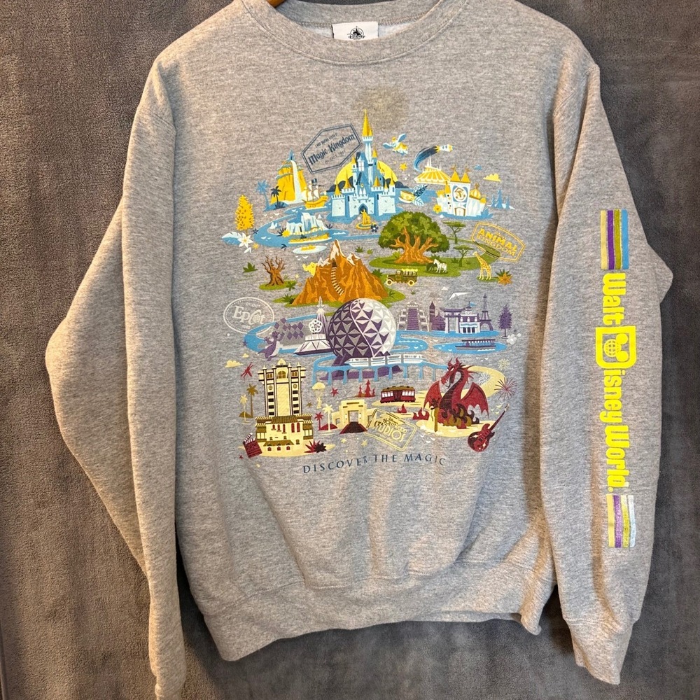 Walt Disney World Parks Size Medium Sweatshirt Gray Magic Kingdom Epcot